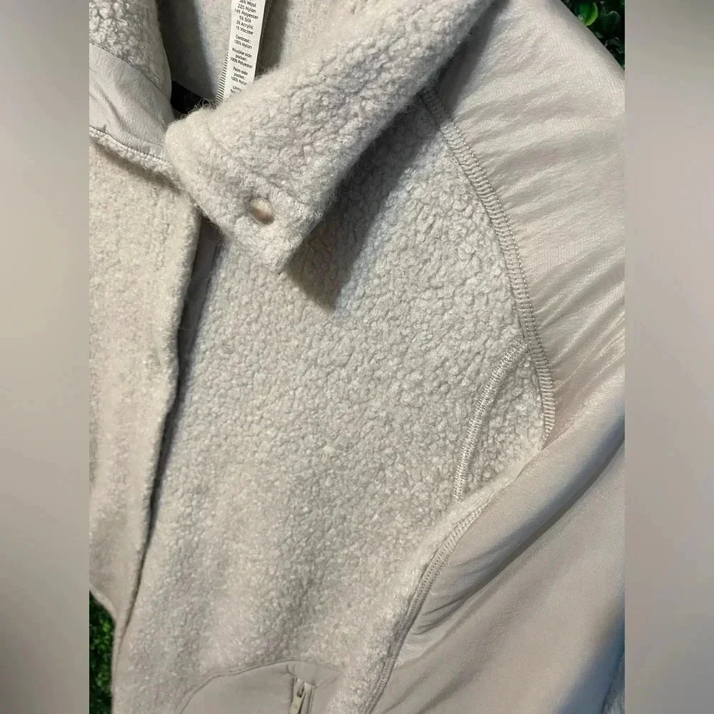 Lululemon Go Cozy Jacket in Heathered Ceramic - Size 10 - Picture 6 of 14
